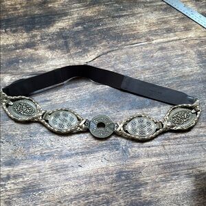 Brass disc style elastic with metallic leather snap belt perfect for festivals